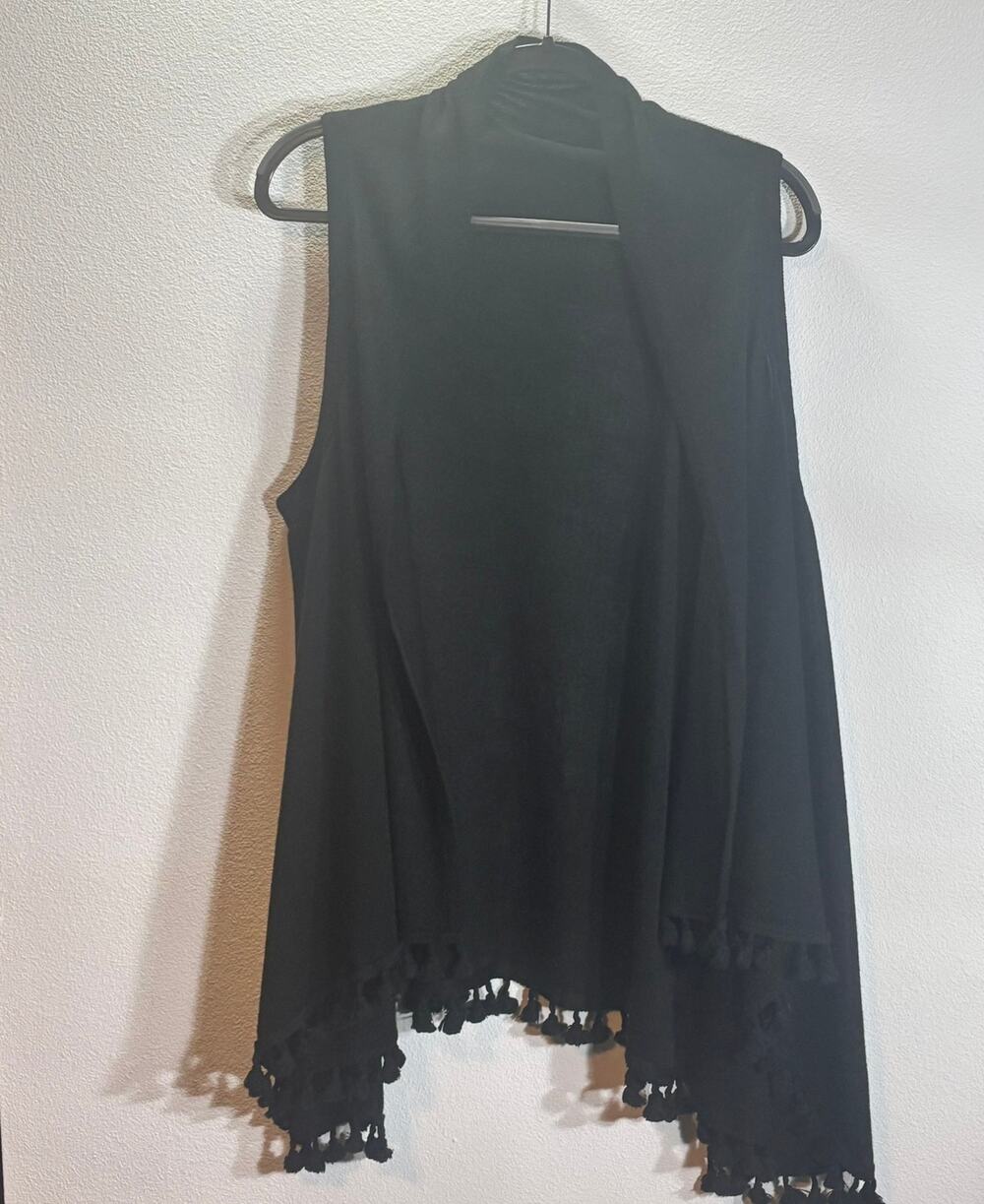 Anna Lane Black Sleeveless Open Front Vest Tassel Fringe Hem Boho